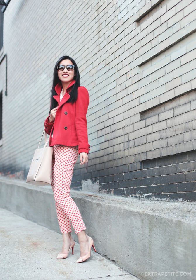 apple pants red coat1