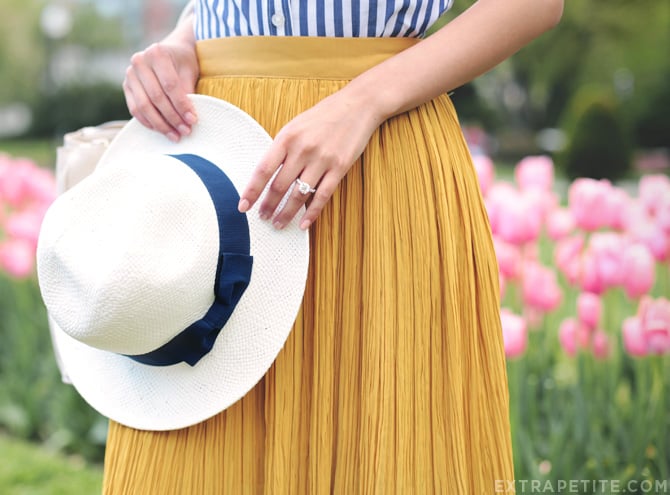blue stripes yellow pleats1