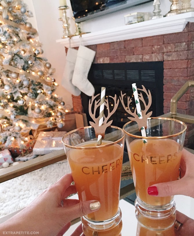modcloth cheers holiday glasses