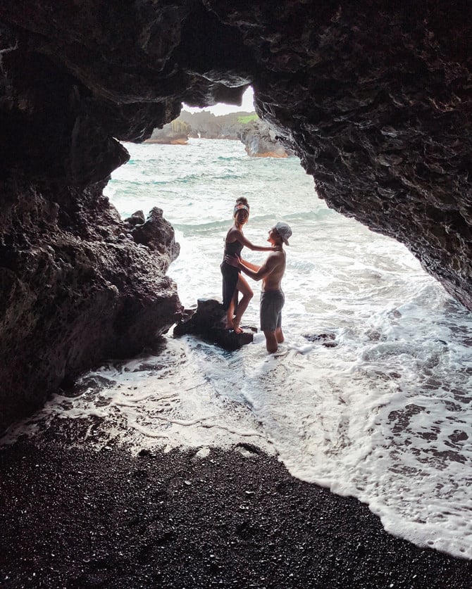road to hana black sand beach volcanic caves maui hawaii