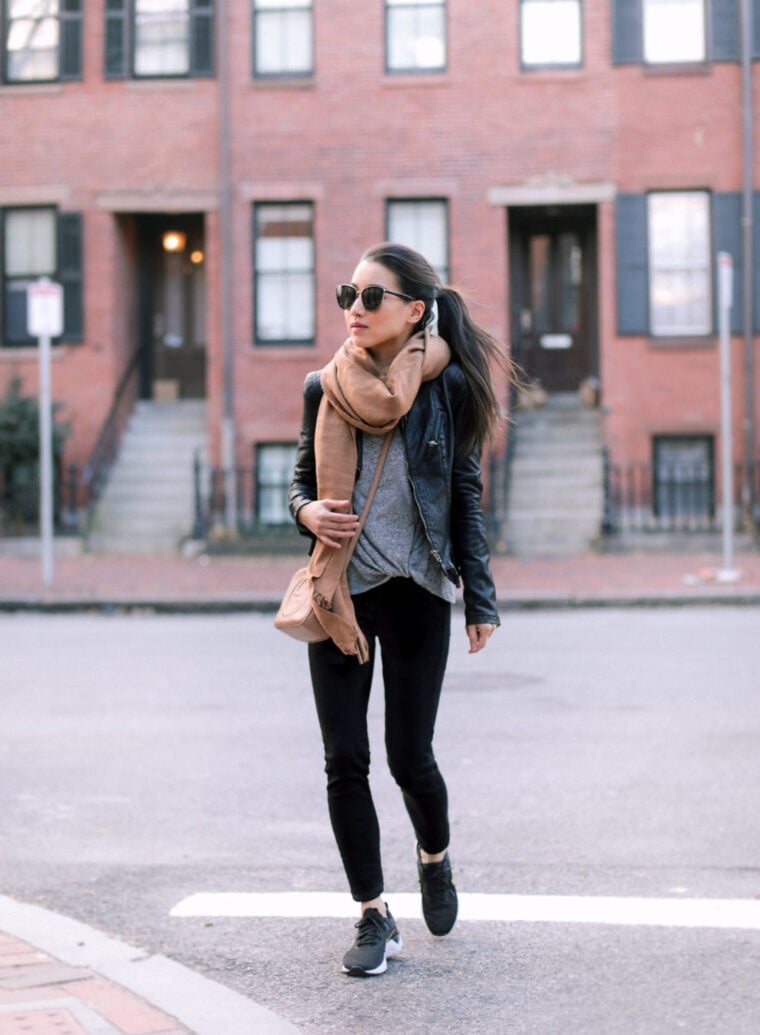 casual sneaker outfit ideas nike odyssey react