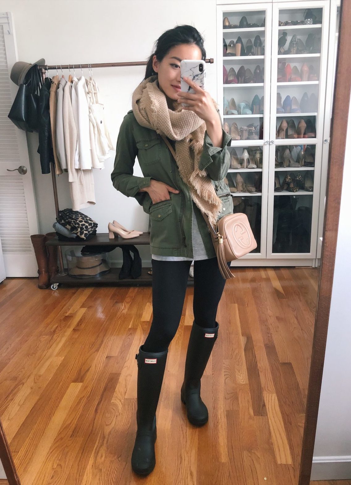 rainy day outfit hunter tour boots petite black leggings