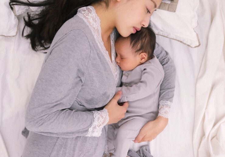 first time mom breastfeeding pumping tips
