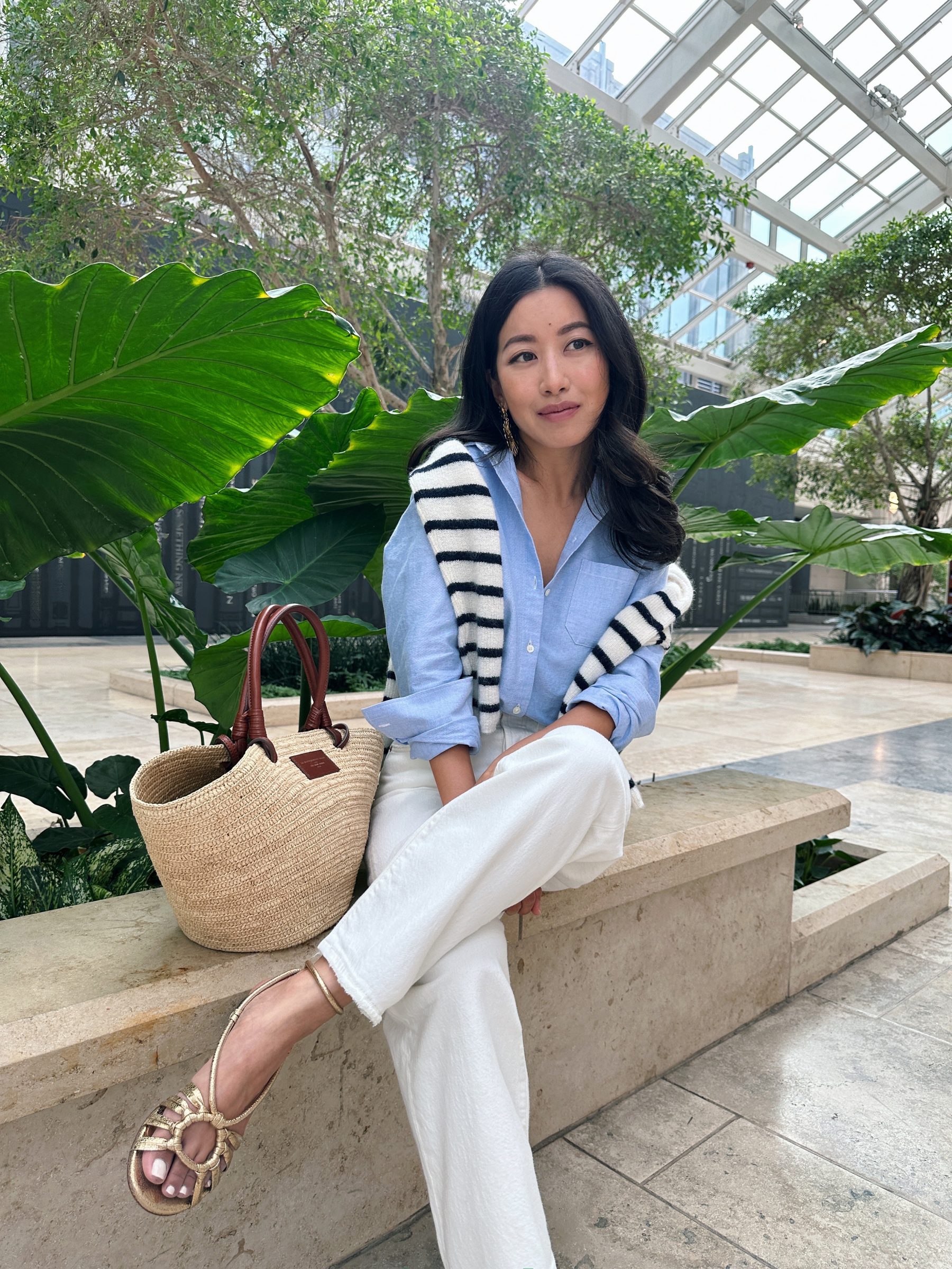 Spring petite denim outfits + Sezane jeans reviews